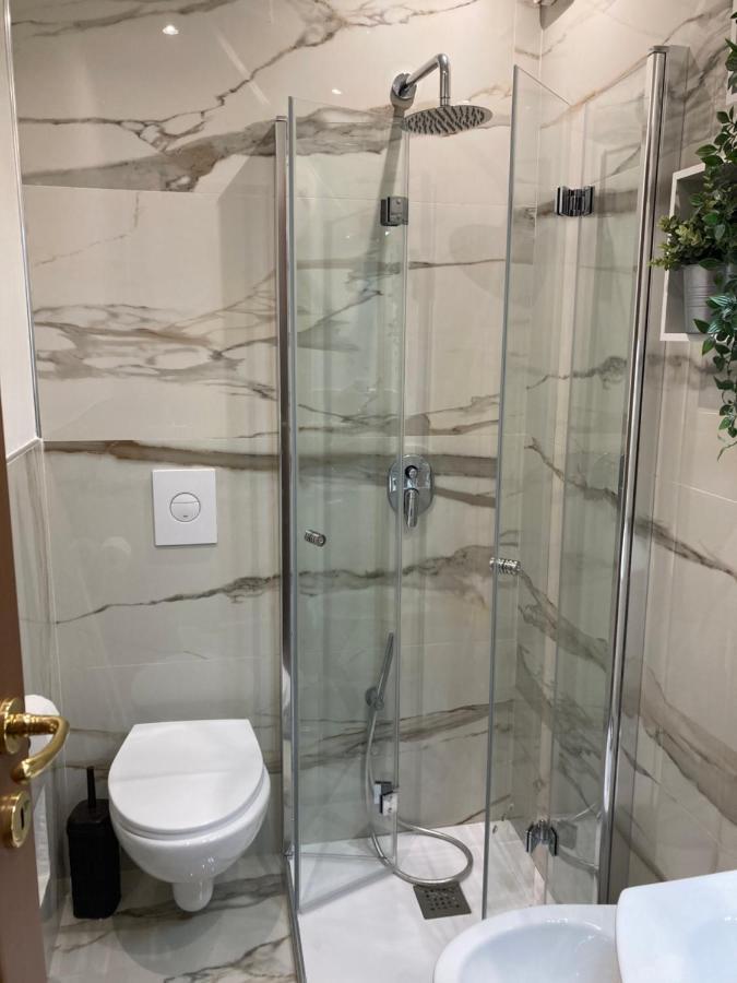 Апартаменты Calefati House Possibilita Self Check In Dopo Le 22 Бари Экстерьер фото